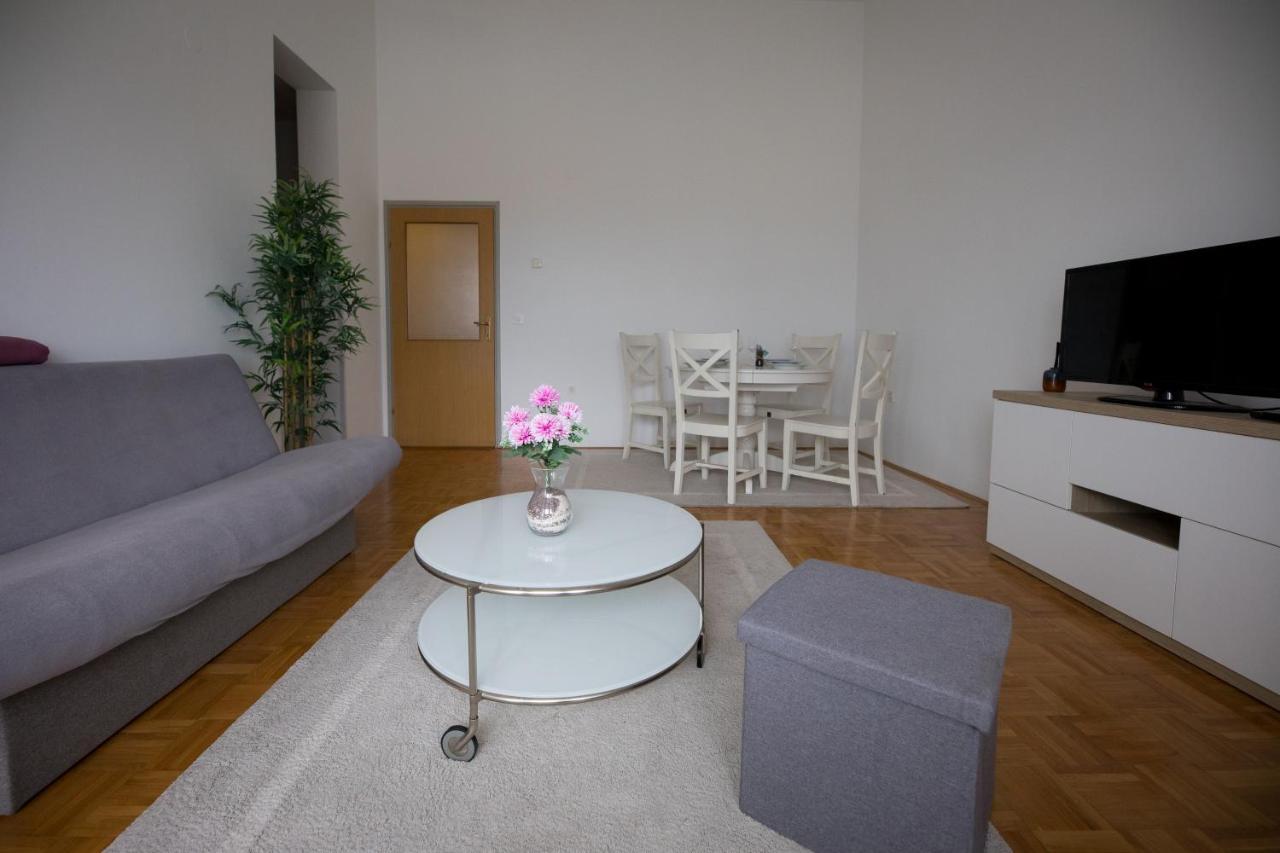Апартаменты Apartman Ana Осиек Экстерьер фото