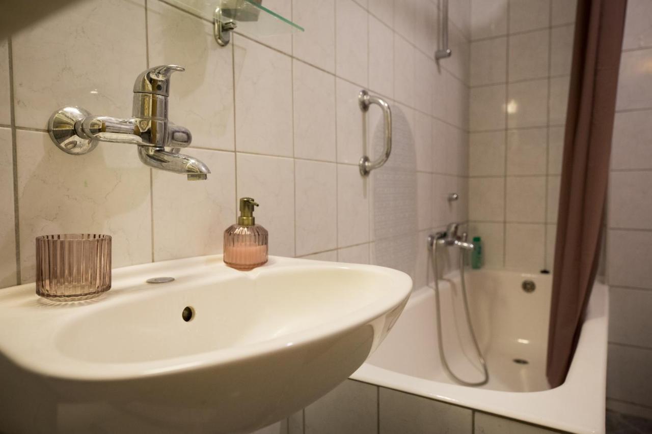 Апартаменты Apartman Ana Осиек Экстерьер фото
