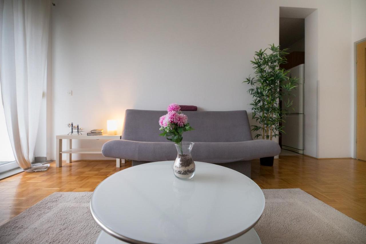 Апартаменты Apartman Ana Осиек Экстерьер фото